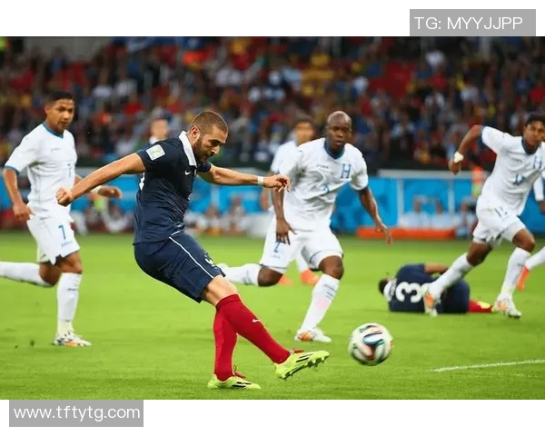 全球足球明星精彩瞬间球场风采高清图片集锦 全球足球明星精彩瞬间球场风采高清图片集锦